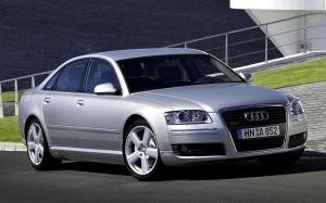 Audi A8 4.2 Quattro 2005 года